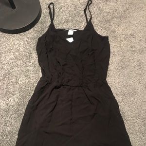 H&M | Black sleeveless romper